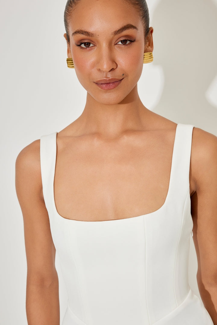 Timeless Flowy Midi Dress with Relaxed Silhouette