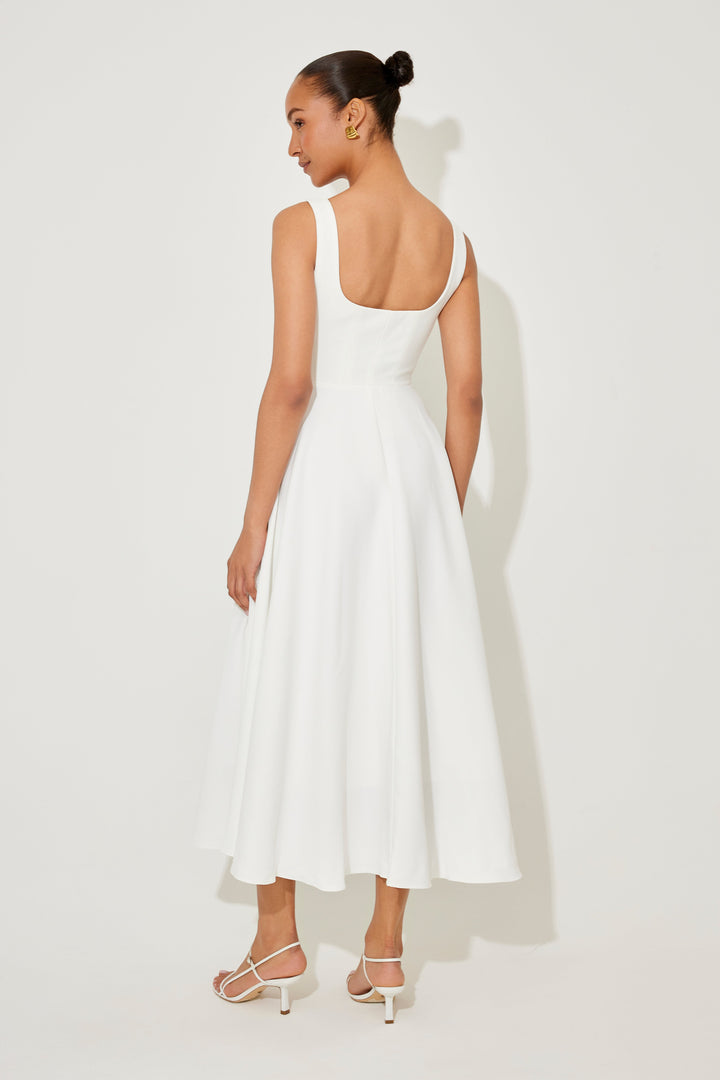Timeless Flowy Midi Dress with Relaxed Silhouette