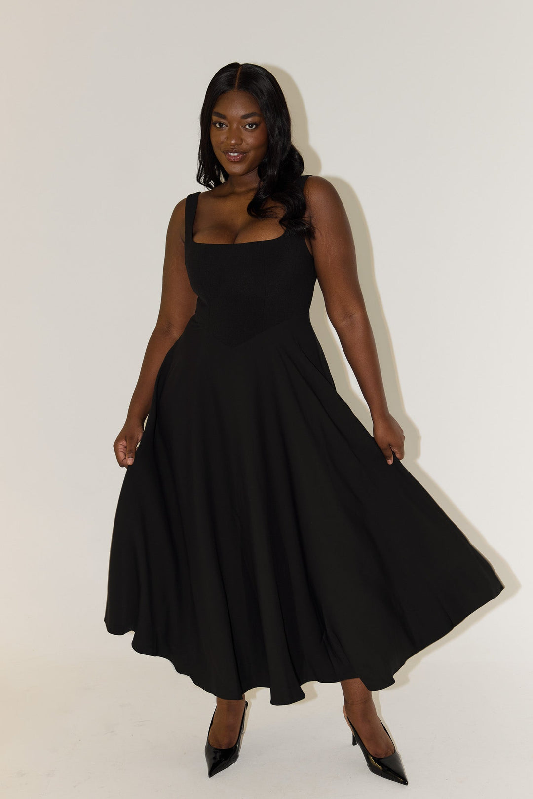 Timeless Flowy Midi Dress with Relaxed Silhouette