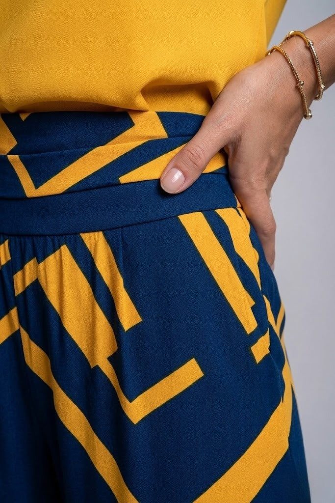 Womens Trendy Tailored Two Piece Set