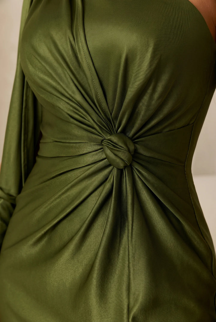Elegant Evening Maxi Dress with Flattering Drape