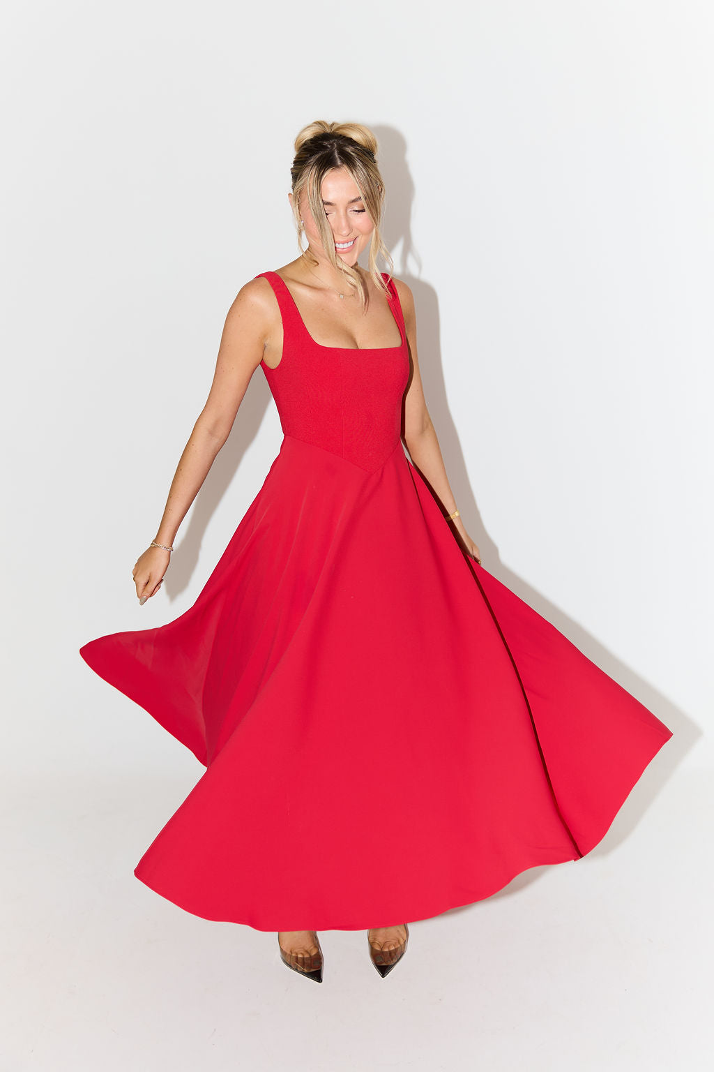 Timeless Flowy Midi Dress with Relaxed Silhouette
